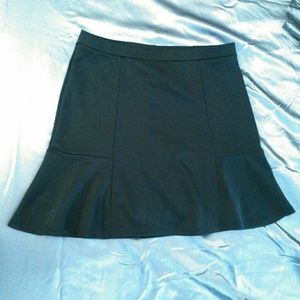 Size S black stretch flare skirt
